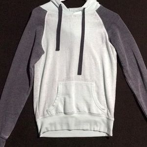 Thin Hoodie with Front Pocket